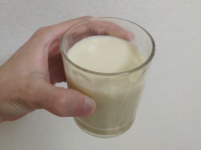 アルプロ オーツミルク（砂糖不使用）　250ml　コップ