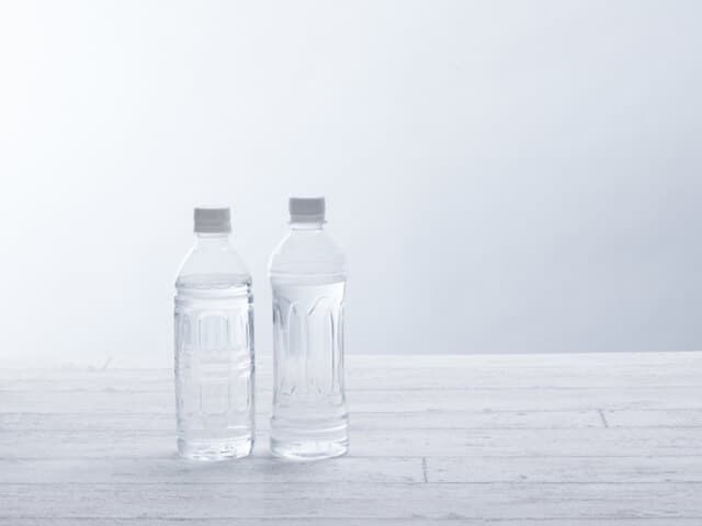 安いミネラルウォーターでも味は変わらない？ミネラルウォーターを買うメリットを解説