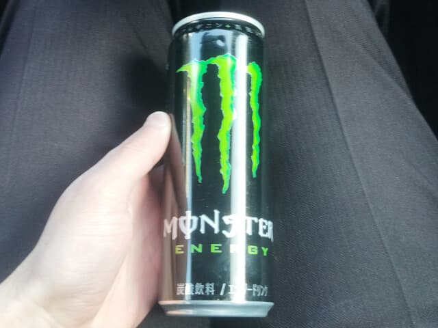 この自動販売機では180円