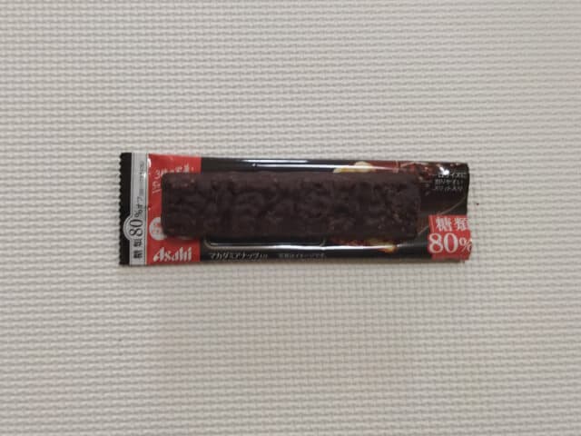 1本満足バーシリアルブラック中身