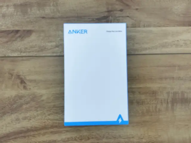 ケーブルホルダー