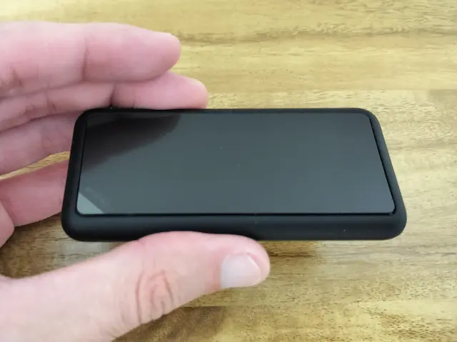 ケーブルホルダー　裏面