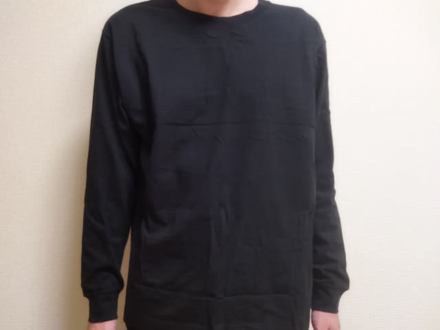 ファミマ長袖アウターTシャツ 前