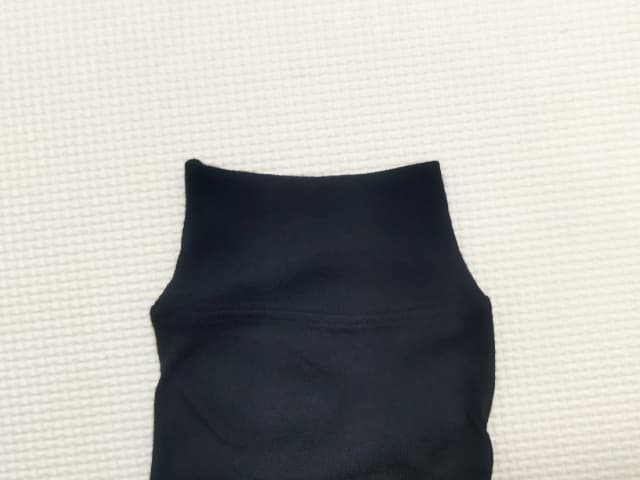 ファミマ長袖アウターTシャツ 袖元