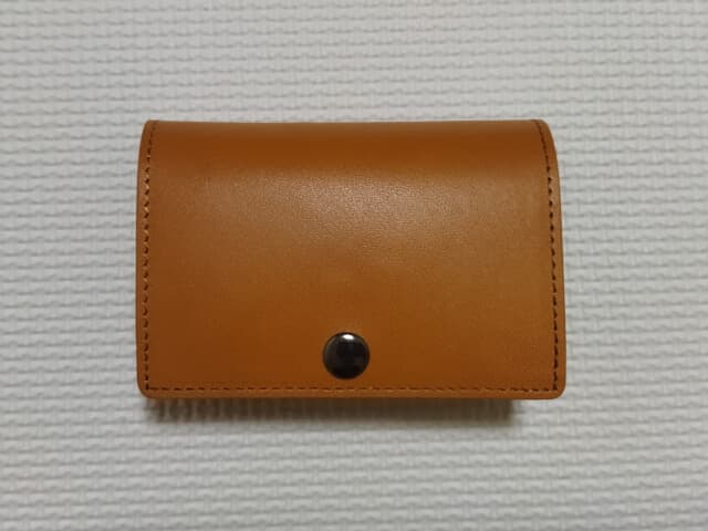 小さい財布をおすすめする理由と実際に使ってみた感想