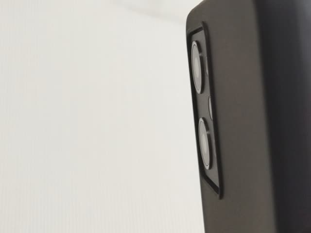 OPPO　Reno７ A　別のケースフィット感