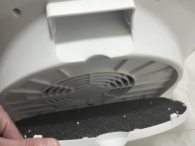 スリーアップ セラミックヒーター 背面